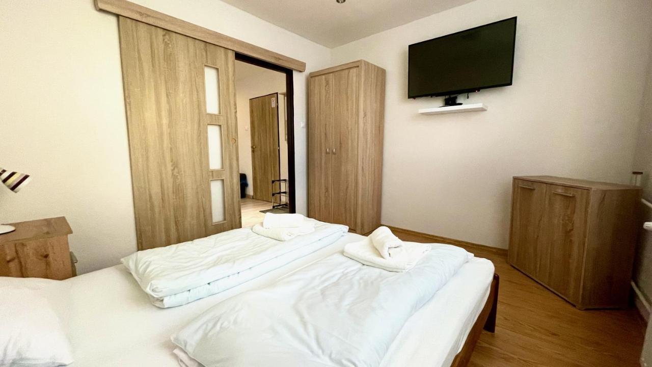 Ubytovanie Athena Poprad Ngoại thất bức ảnh